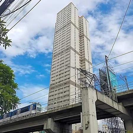 Cozy Getaway In Edsa Shaw